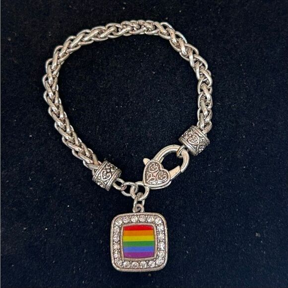 Silver-tone Charm Bracelet LGBTQ Rainbow Pride Flag Charm Chunky Wheat Chain - Picture 1 of 6